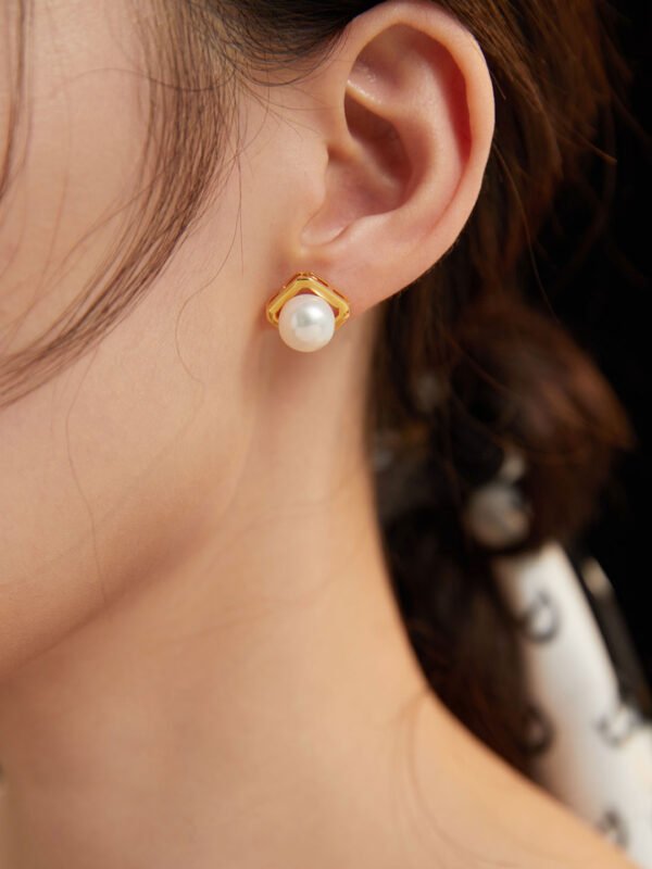 Pearl Earrings - Image 3