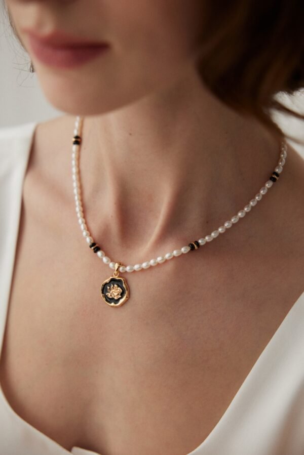 Drip Glaze Agate Pearl Necklace - Image 4