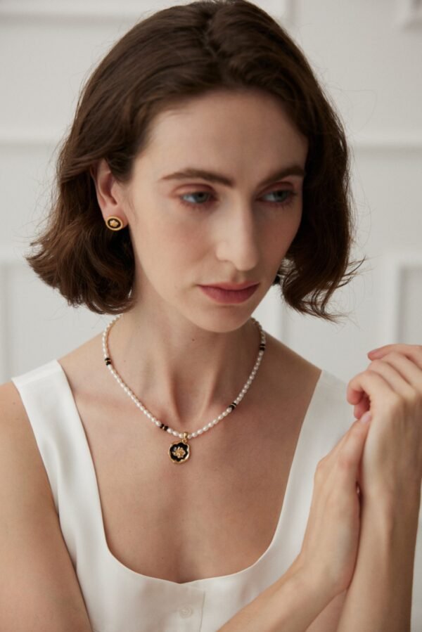 Drip Glaze Agate Pearl Necklace - Image 2