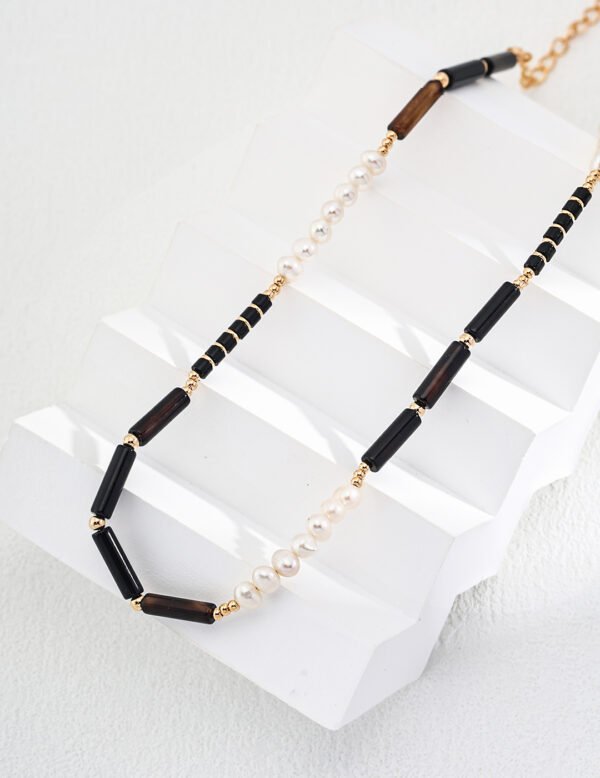 Natural Agate Pearl Beaded Gold-Plated Necklace - Image 2