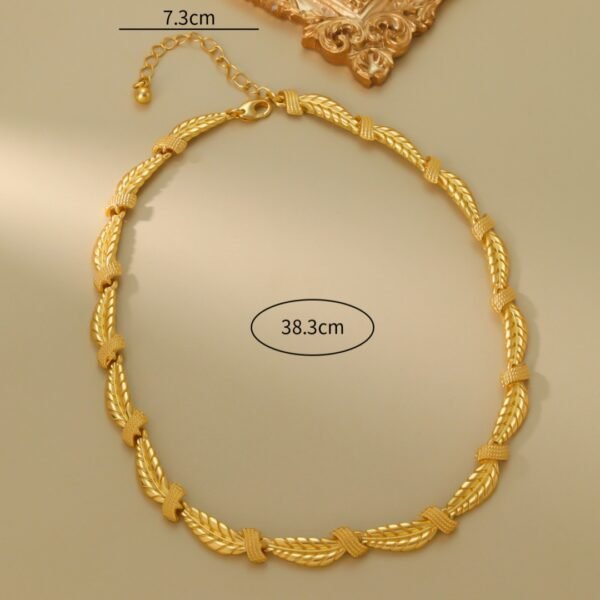 18K Gold Plated Vintage Wheats Ear Shape Leaves Texture Necklace - Image 3