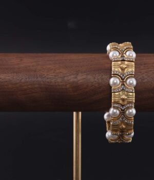 18k Gold Plated Round Vintage Exquisite Bracelet