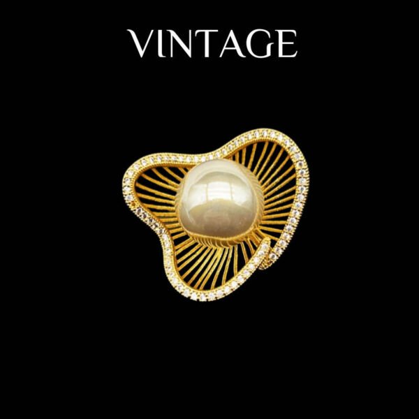 18K Gold Plated Zircon Inlaid Hollow Texture Pearl Ring - Image 2