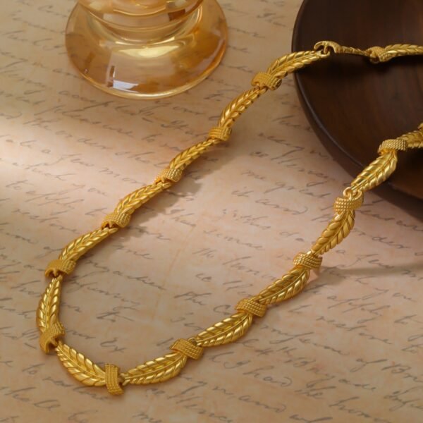 18K Gold Plated Vintage Wheats Ear Shape Leaves Texture Necklace - Image 2