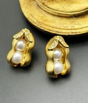 18K Gold Plated Vintage Pearl Peanut Earrings