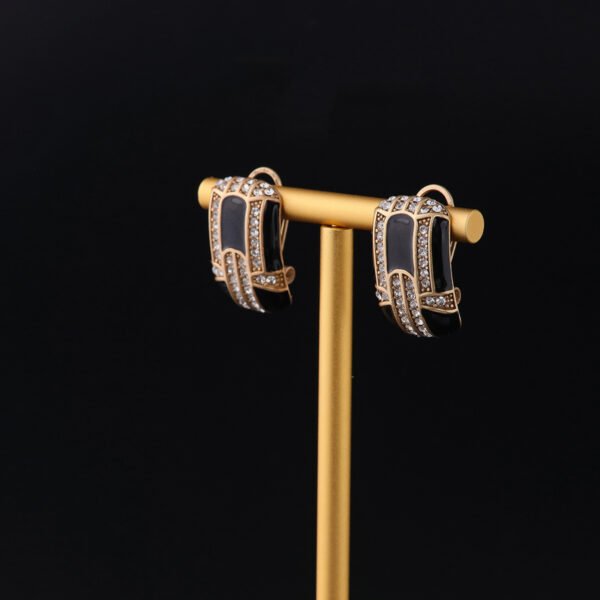 18K Gold Plated Oval Exquisite Palace Style Earrings