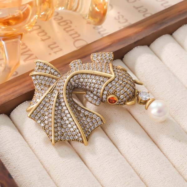 18K Gold Plated Vintage Good Luck Brooch Pin Pearl Brooch