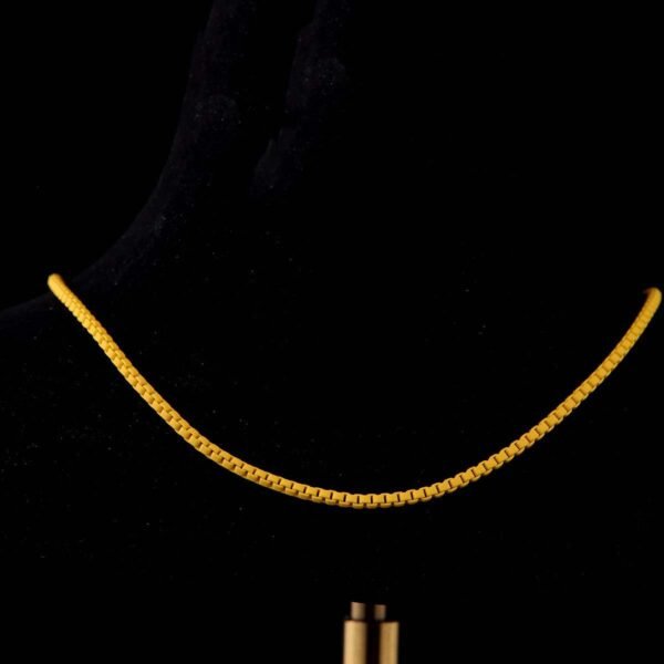 18K Gold Plated Twisted Flowers Exquisite Exquisite Necklace