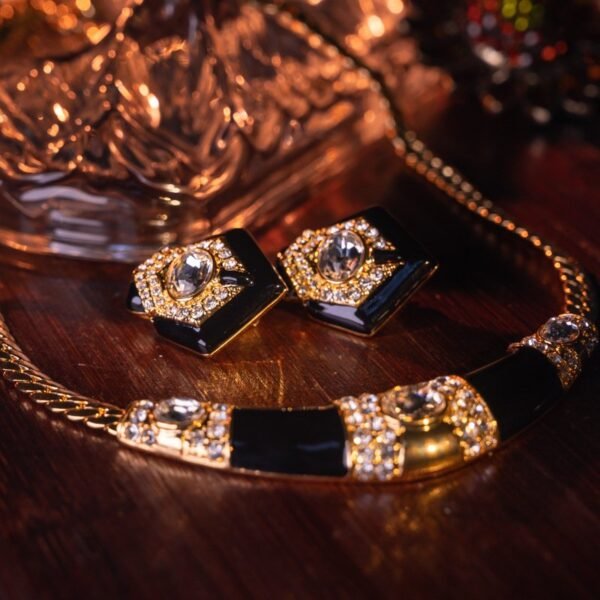 18k Gold Plated Lacquer Enamel Color Diamonds Inlaid Necklace Ear Clips Jewelry Sets