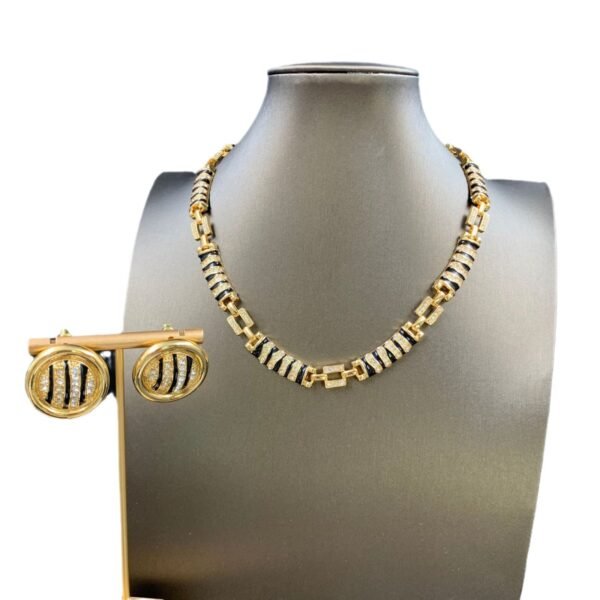 18k Gold Plated Vintage Jewelry Sets Maximelism Diamonds Inlaid Black Gold Necklace Round Stud Earrings Bracelet - Image 7