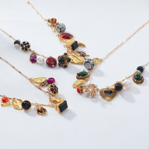 Vintage Design Multi-layered Insect Leaf Heart Charms Necklace Set - Image 2