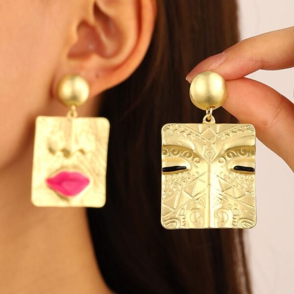 Face Design Earrings Facial Feature Gold Color Dangle Earrings Eye Pink Lip Nose Square Shape Asymethric Earrings