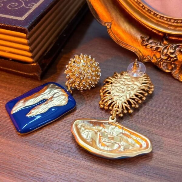 18k Gold Plated Vintage Design Asymethric Eye Rhinestone Inlaid Blue Tooth Dangle Earrings - Image 4