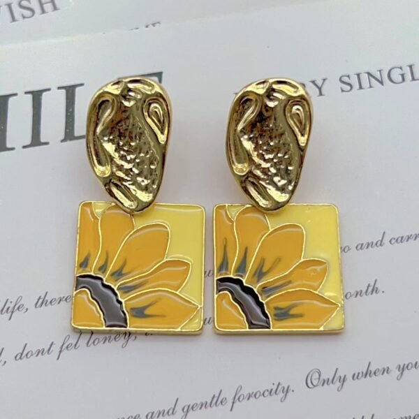 Vintage Sunflower Enamel Flower Earrings