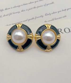 Vintage Baroque Imitation Pearl Enamel Geometric Round Earrings