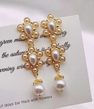 Vintage Imitation Pearl Tassel Long Baroque Earrings