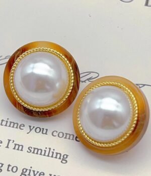 Imitation Mabe Pearl Earrings Dual-Purpose