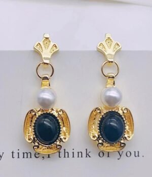 Baroque Elegance Vintage Geometric Pendant Earrings