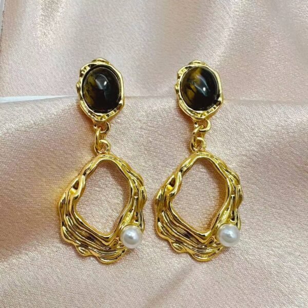 Vintage Irregular Liquid Tiger Eye Imitation Pearl Earrings