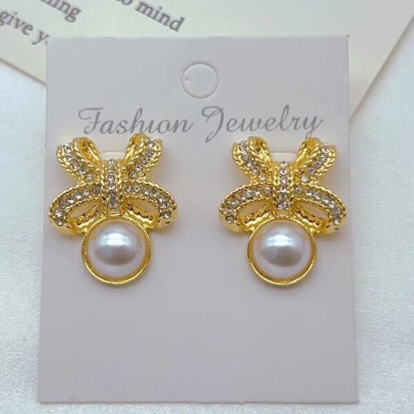 Vintage Baroque Imitation Pearl Butterfly Diamond Earrings Gold Brand