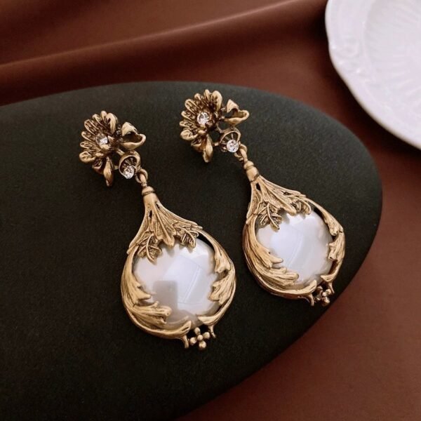 Vintage Design Rhinestone Inlaid Flower Chain Leaf Shape Imitation Pearl Elegante Dangle Earrings / Necklace / Set - Image 4