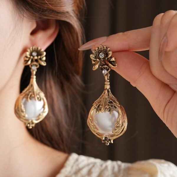 Vintage Design Rhinestone Inlaid Flower Chain Leaf Shape Imitation Pearl Elegante Dangle Earrings / Necklace / Set - Image 2