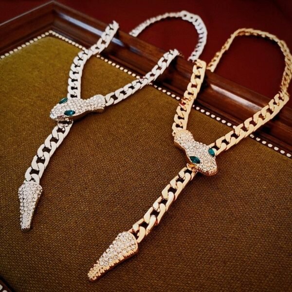 Magnet Clasp Y Shape Necklace Chunky Chain Green Eyes Snake Shape with Rhinestone Inlaid Tail