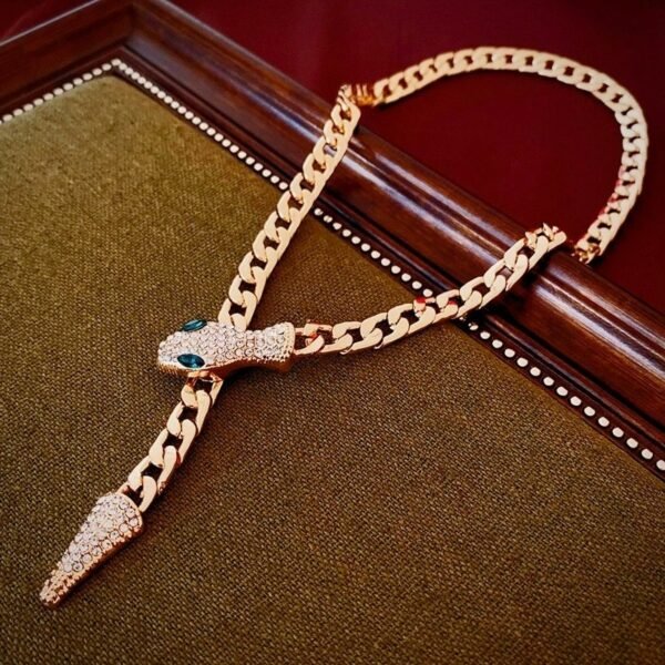 Magnet Clasp Y Shape Necklace Chunky Chain Green Eyes Snake Shape with Rhinestone Inlaid Tail - Image 5