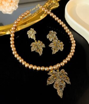 Leaf Shape Sparkle Rhinestone Inlaid Leaves Dangle Earrings Imitation Yellow Pearl Chain Pendant Necklace / Jewelry Set