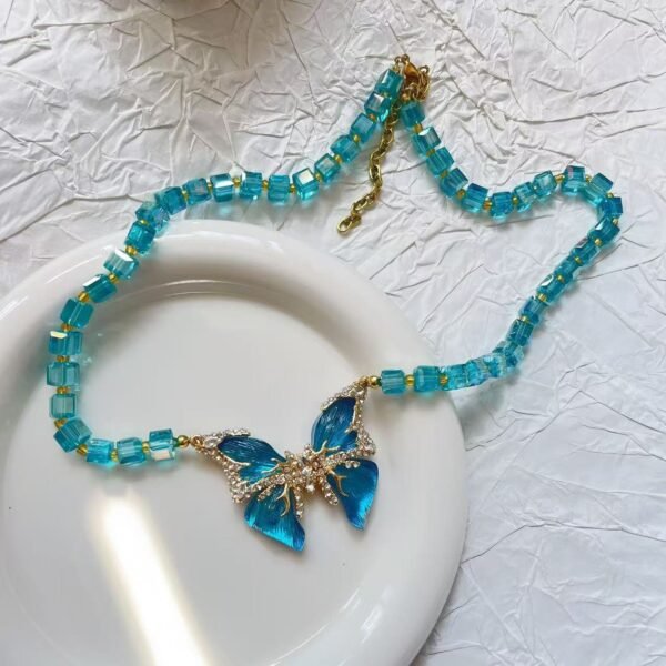 Vintage Design Rhinestone Inlaid Butterfly Pendant Necklace Iridescent Cube Shape Beaded Chain - Image 3