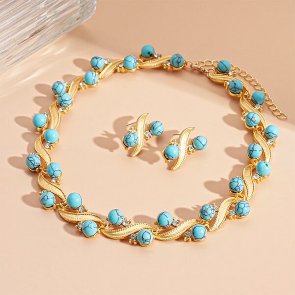 Vintage Style Turquoise Stone Necklace / Stud Earrings / Set - Image 3