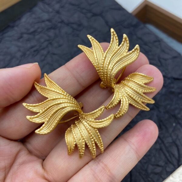 Vintage Design Matte Gold Wing Shape Dainty Sand Gold Color Feather Shape Stud Earrings / Brooch / Set - Image 6