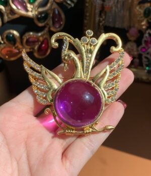 Elegant Clear Purple Jelly Belly Swan Brooch