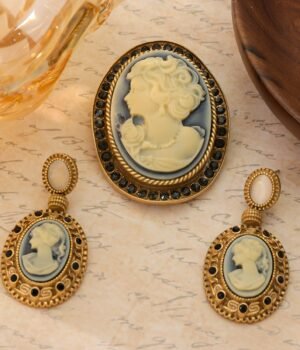 Vintage Design Cameo Brooch Dangle Earrings Set