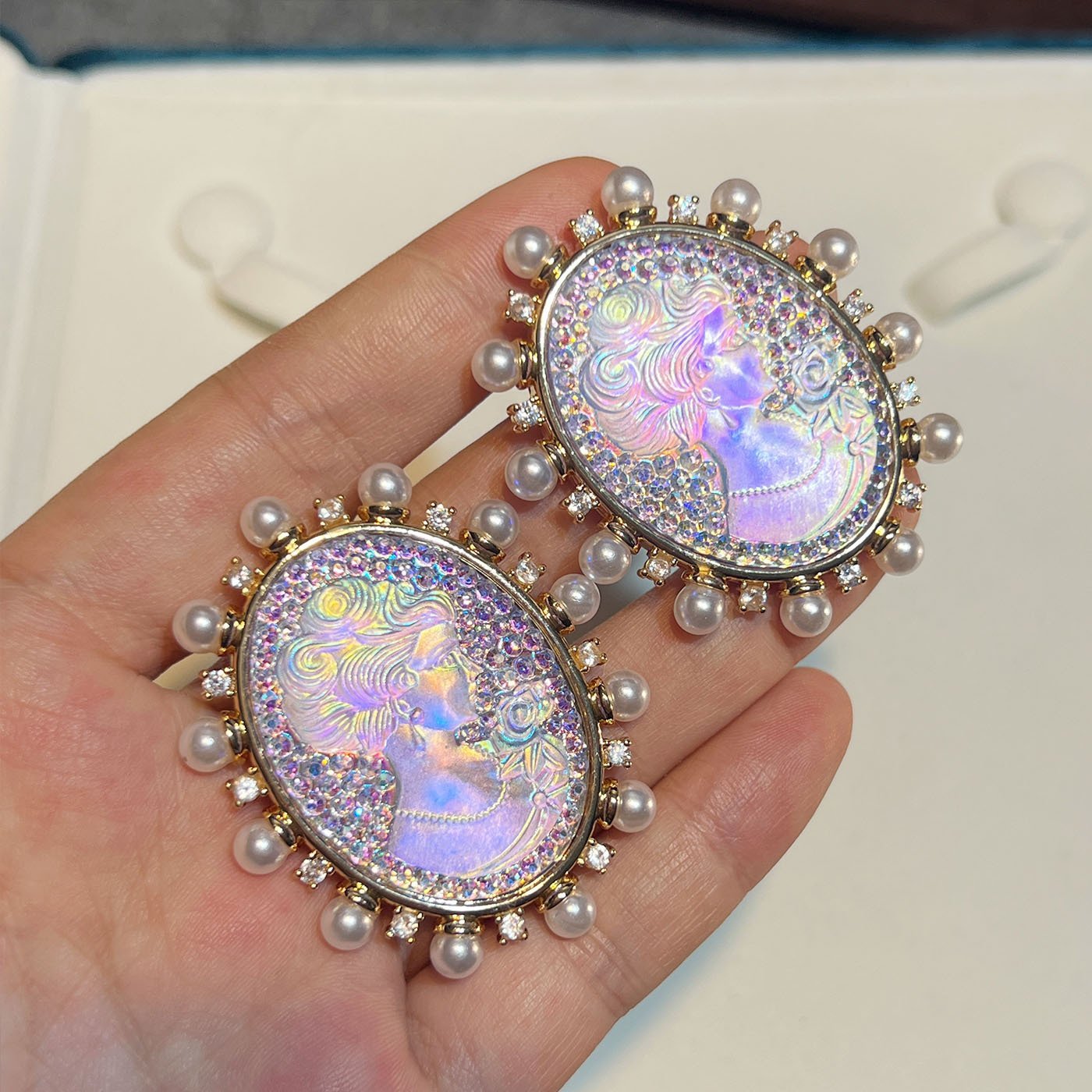 Gold Plated Colorful Cameo Stud Earrings Glass Pearl Layered Necklace Statement Piece Purple / White (Box not included) - Image 2